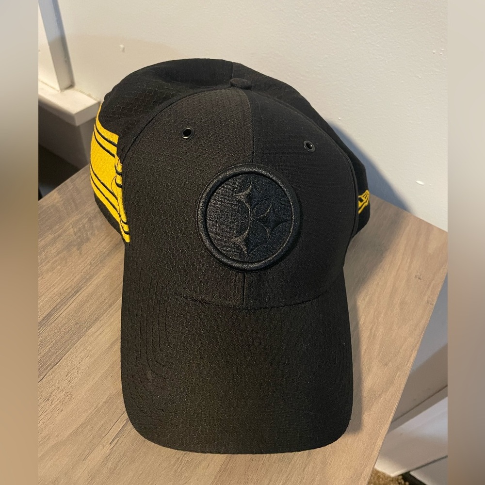 Steelers Hat On Field Apparel “Engineered Exclusively For Players”